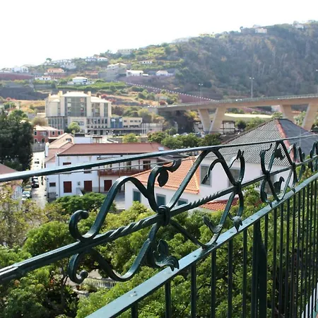 Casa Dos Caseiros Ferienhaus Santa Cruz (Madeira)