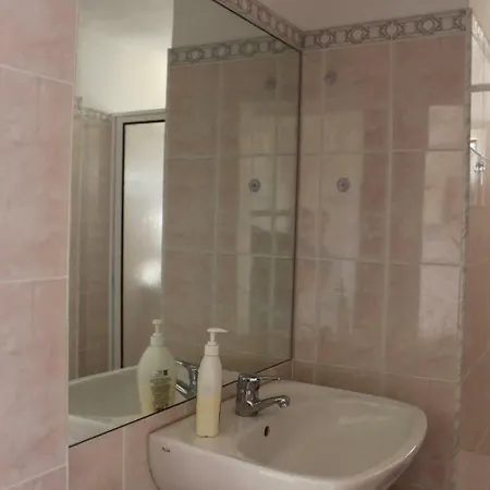 Casa Dos Caseiros Santa Cruz (Madeira)